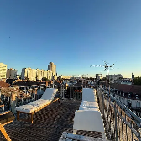 Exceptional Triplex, Design - Art, Private 360 Rooftop, 3 Bedrooms *